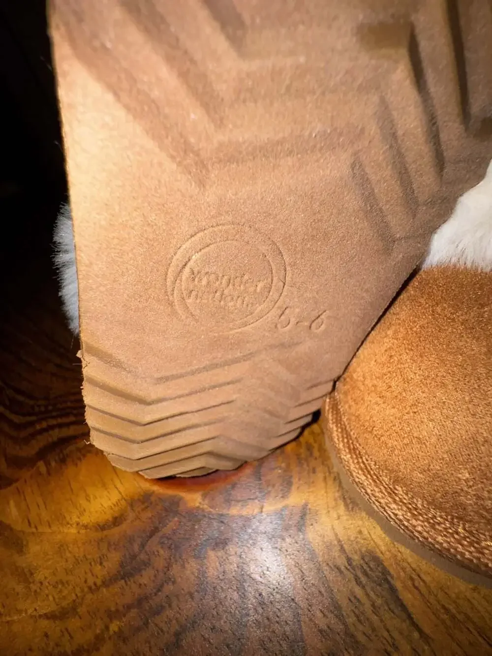Wonder Nation Toddler Girls Faux Fur Trim Slippers Chestnut Brown Size 5-6